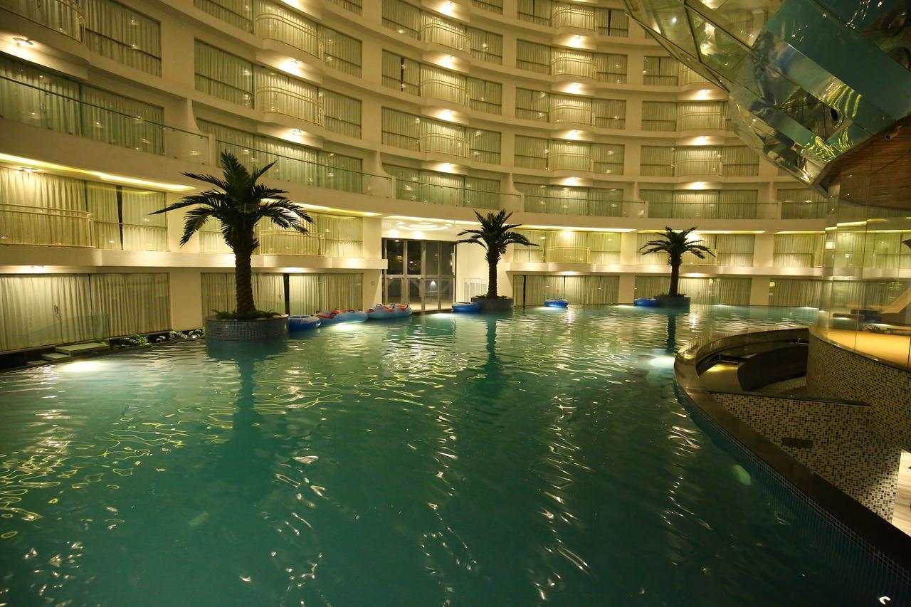 Rajhans Belliza Service Apartment Surat Exteriör bild