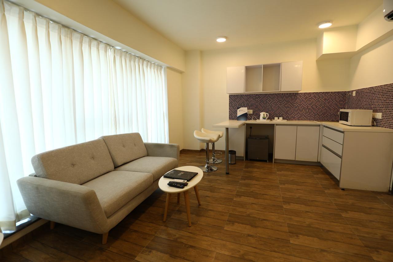 Rajhans Belliza Service Apartment Surat Exteriör bild